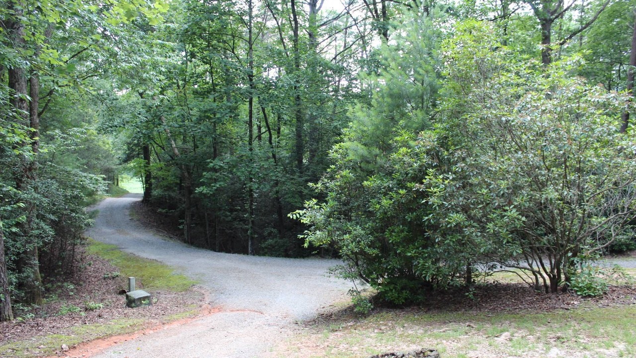 Photo of Others in Clarkesville