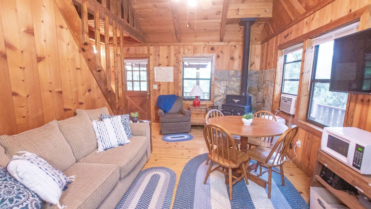 Photo of Others in Clarkesville