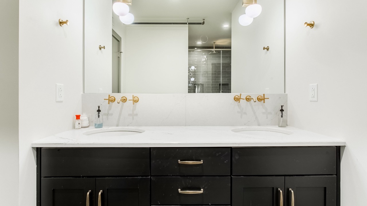 Photo of Bathroom in Arts District
