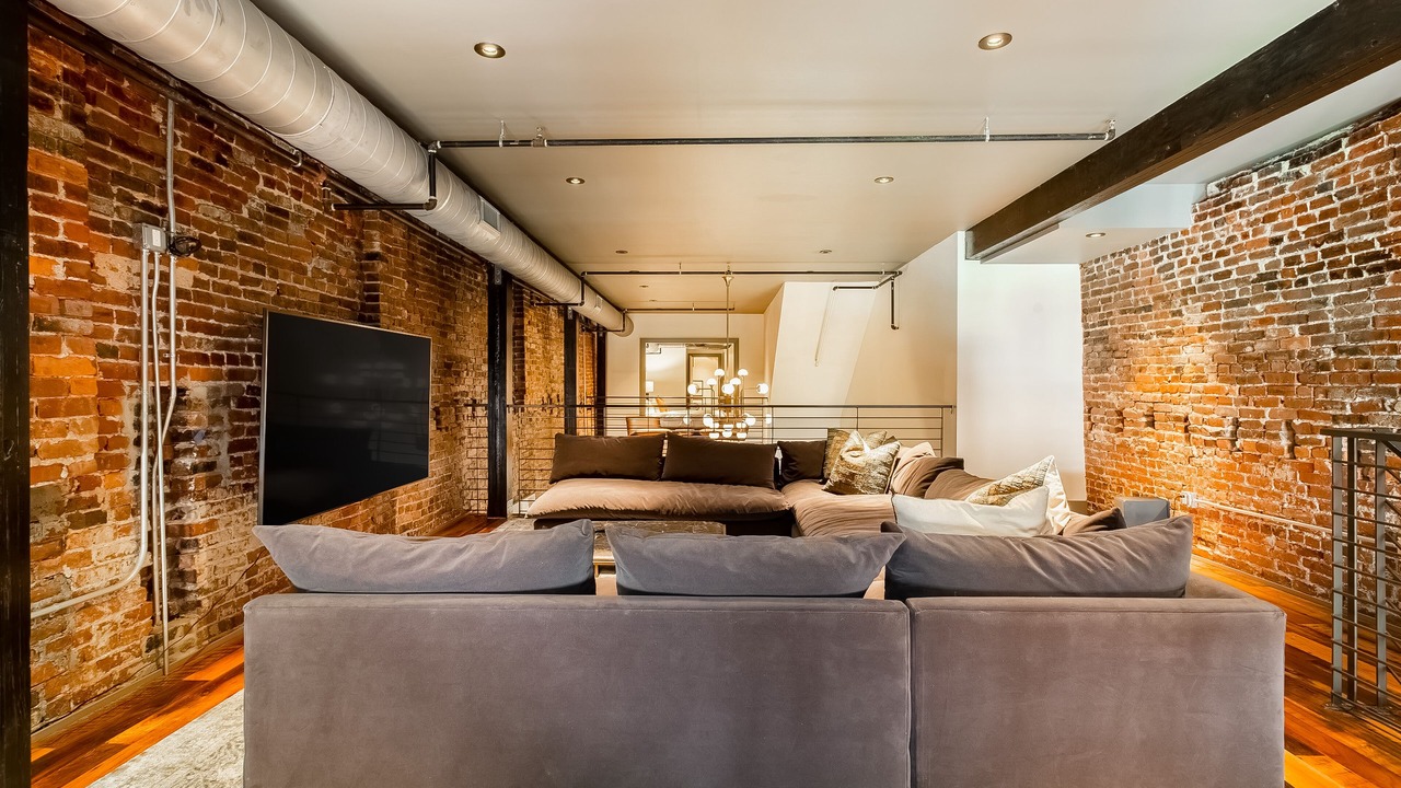 Photo of Livingroom in Arts District