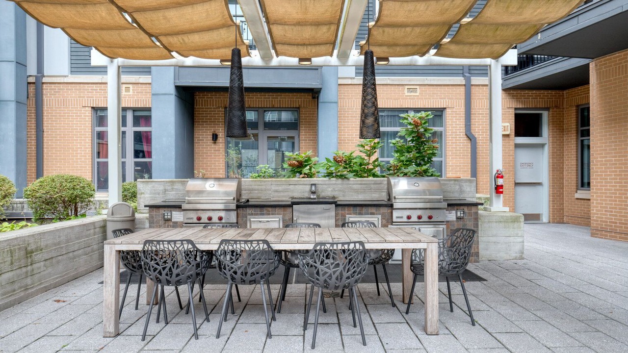 Photo of Outdoor in Jefferson Manor