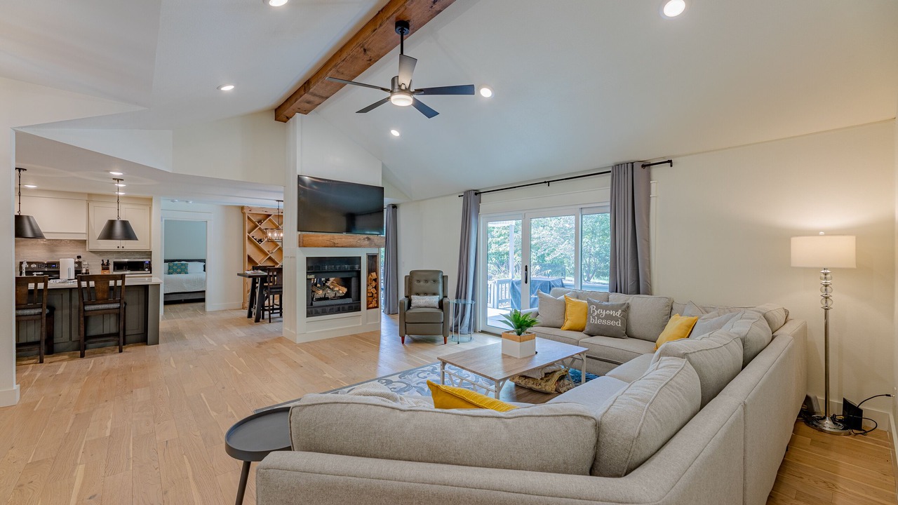 Photo of Livingroom in Bella Vista