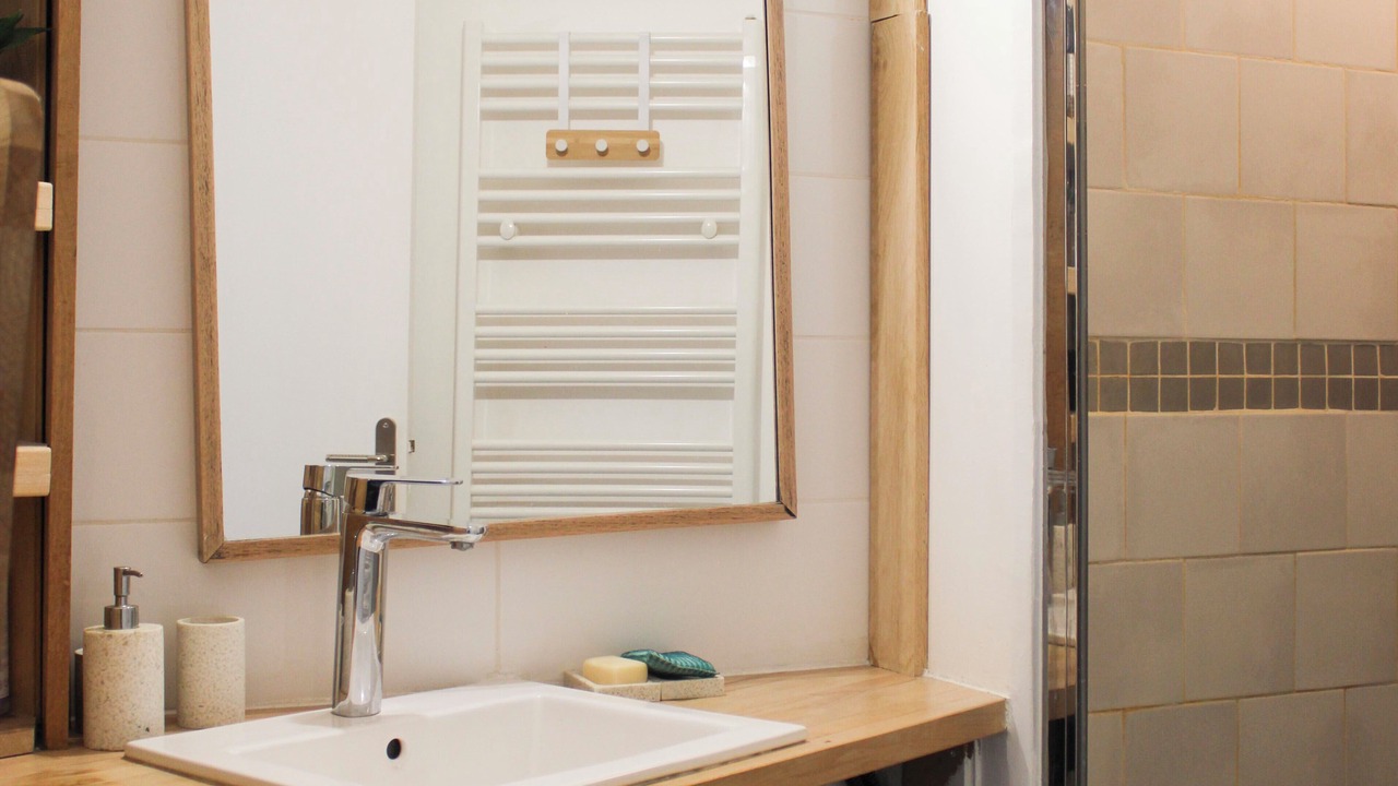Photo of Bathroom in Butte-aux-Cailles
