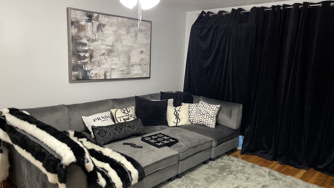 Photo of Livingroom in Canarsie