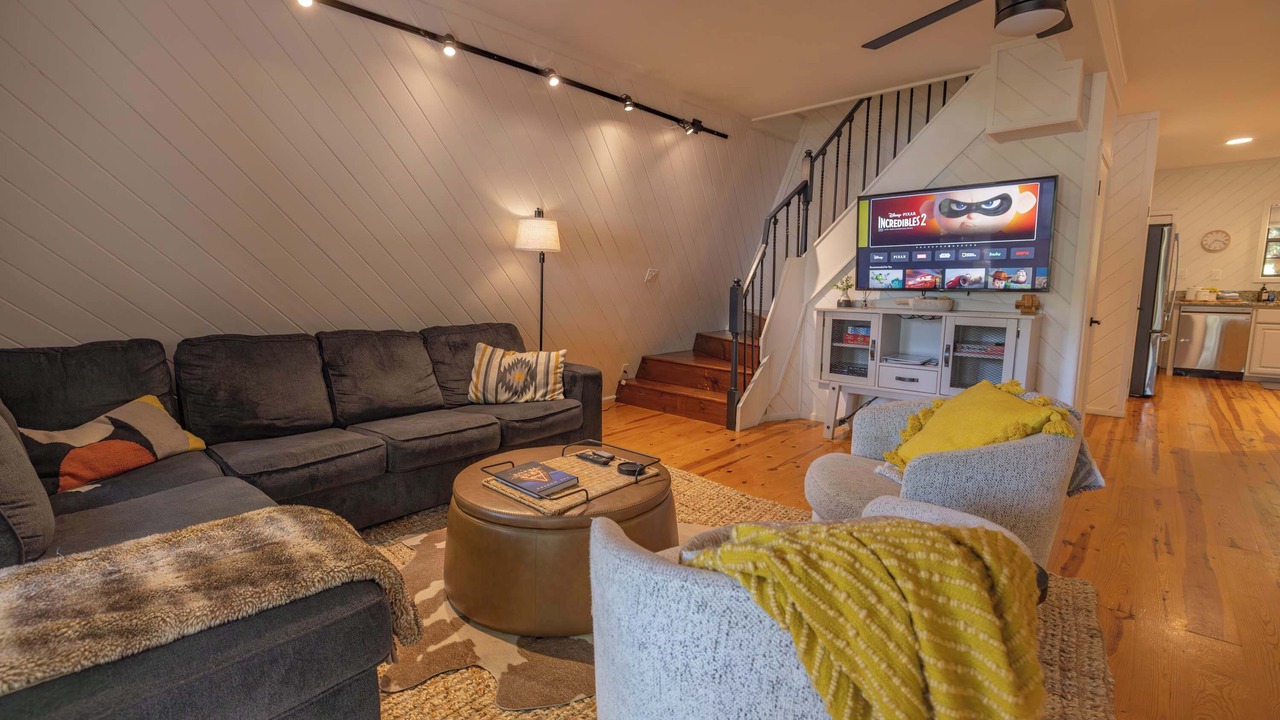 Photo of Livingroom in Morganton