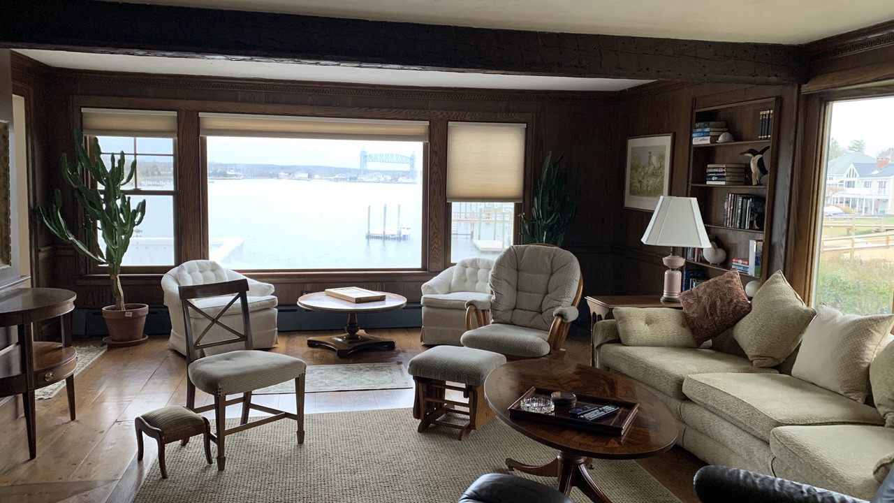 Photo of Livingroom in Buzzards Bay