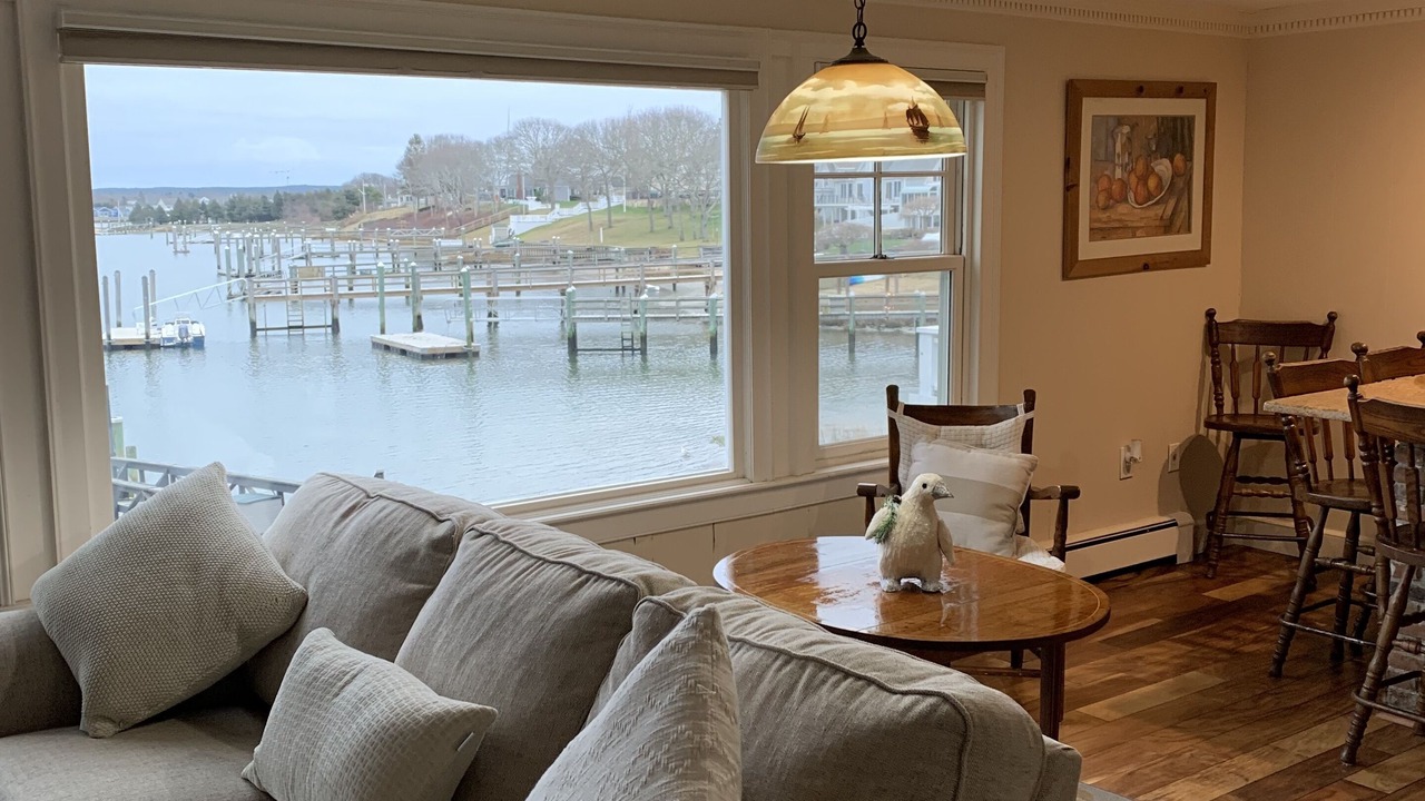 Photo of Livingroom in Buzzards Bay