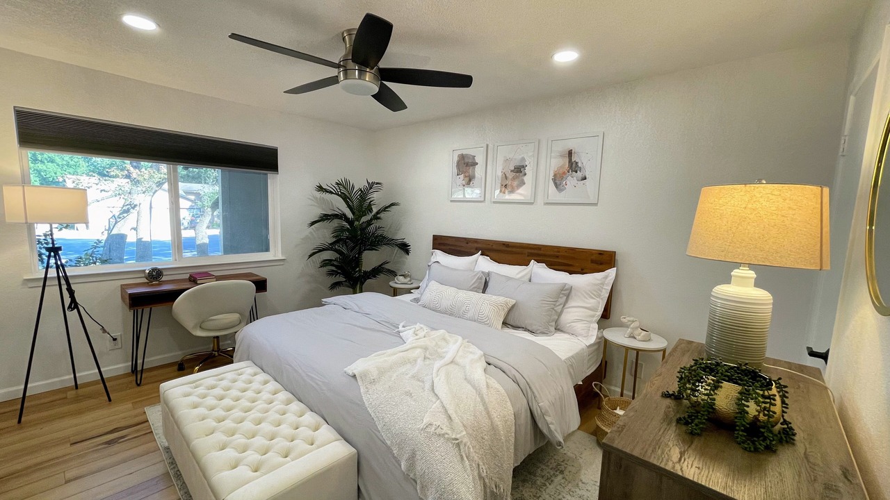 Photo of Bedroom in McNeil