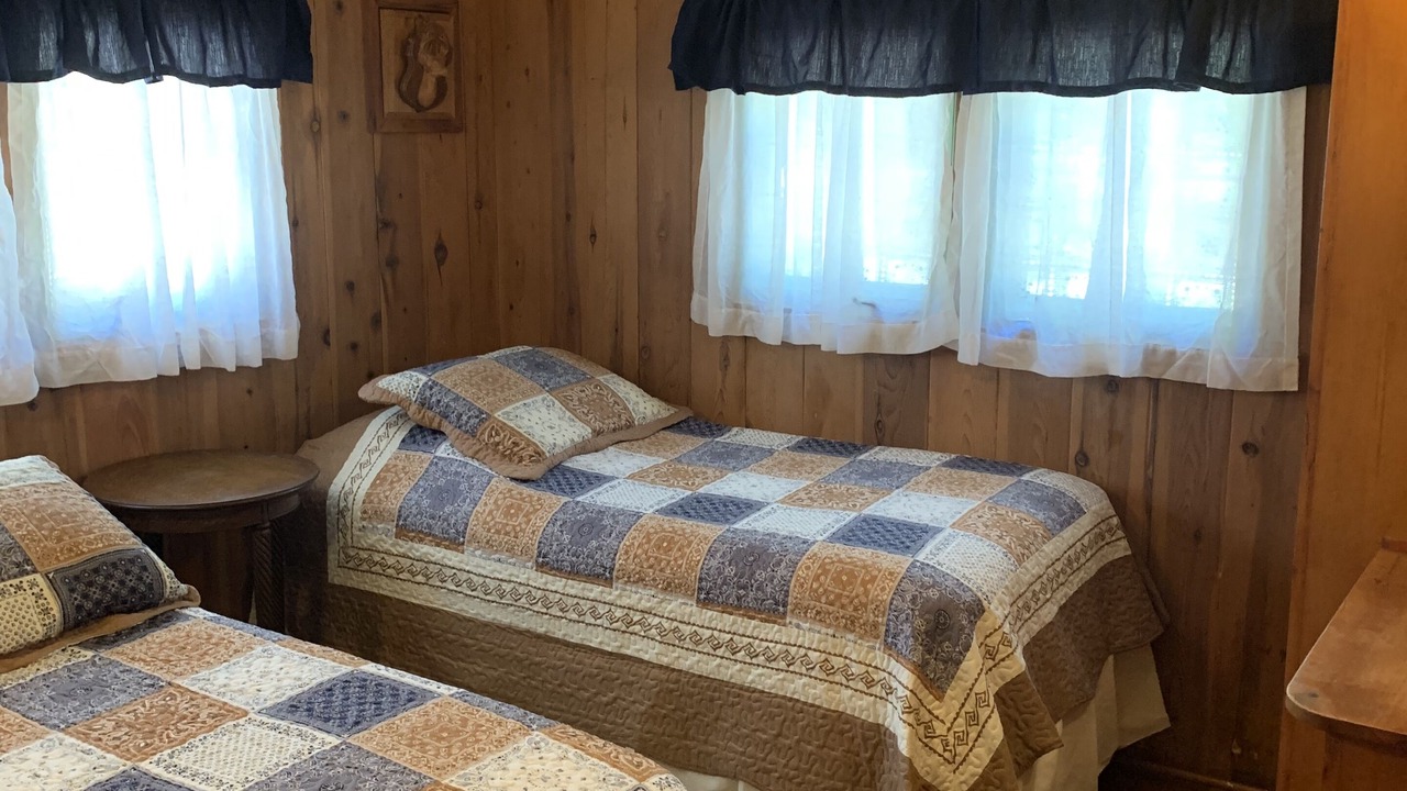 Photo of Bedroom in Bull Shoals