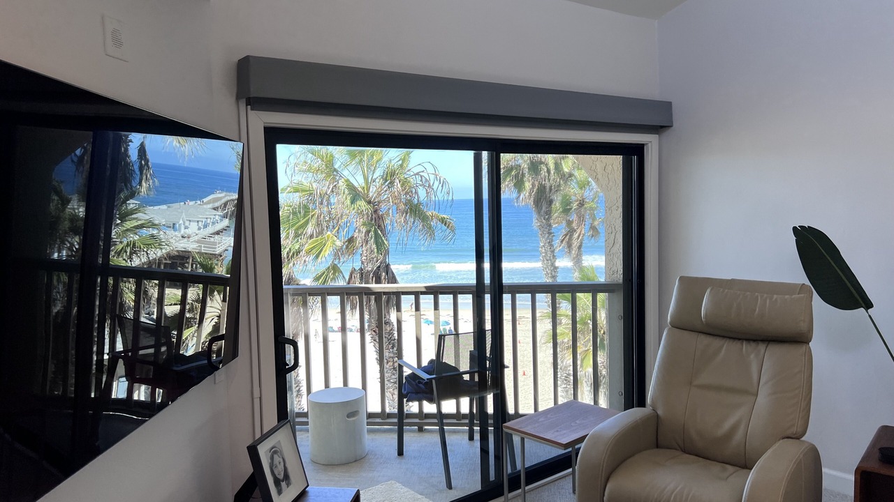 Photo of Livingroom in Pacific Beach