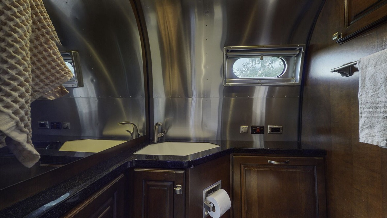 Photo of Bathroom in Seffner