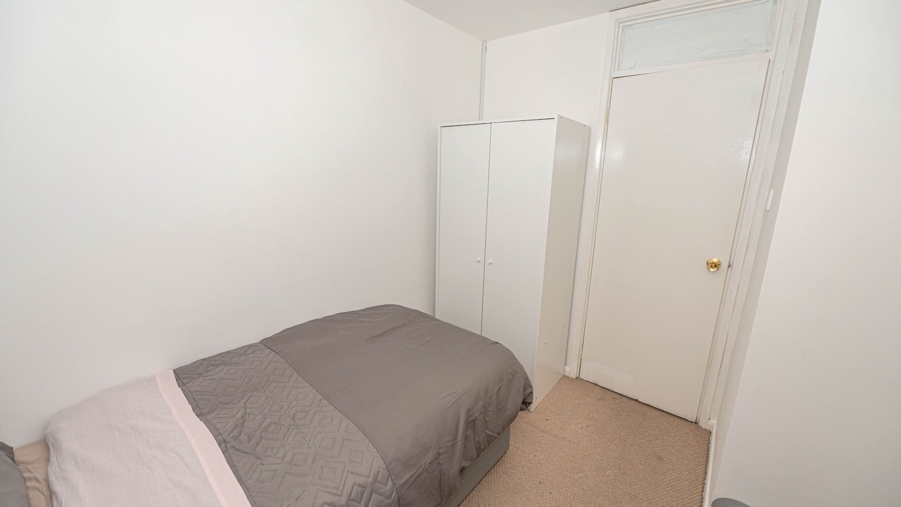 Photo of Bedroom in Thamesmead