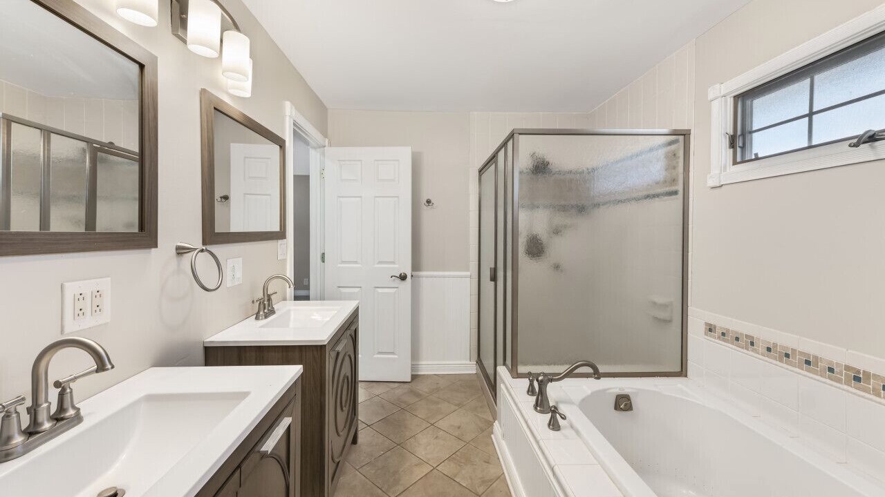 Photo of Bathroom in Fox Lake