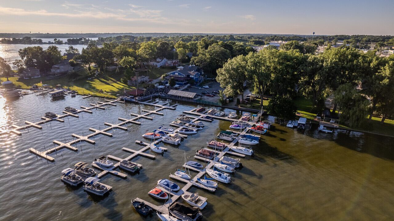 Photo of Others in Fox Lake