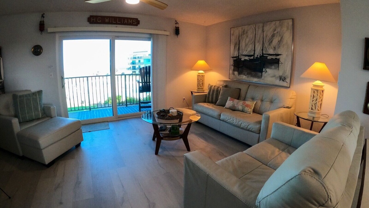 Photo of Livingroom in Flagler Beach