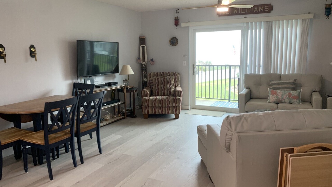 Photo of Livingroom in Flagler Beach