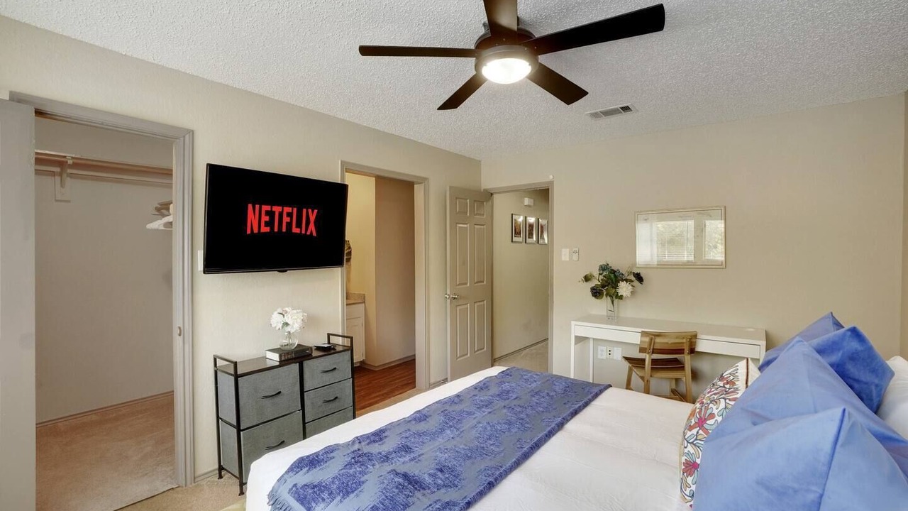 Photo of Bedroom in Euless