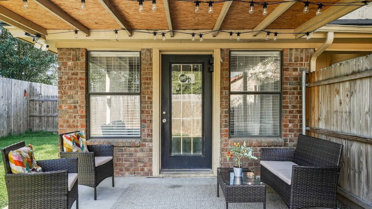 Photo of Patio Balcony in Euless