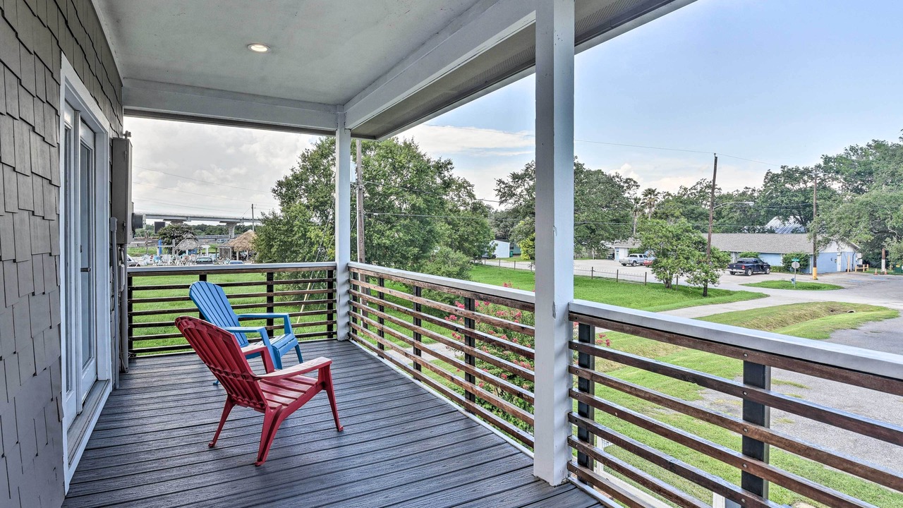 Photo of Patio Balcony in El Lago