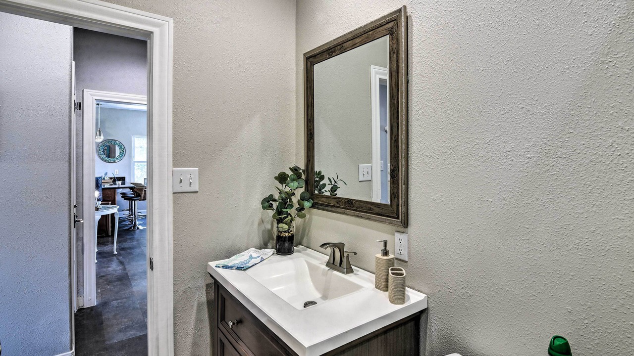 Photo of Bathroom in El Lago