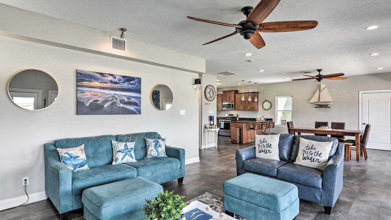 Photo of Livingroom in El Lago