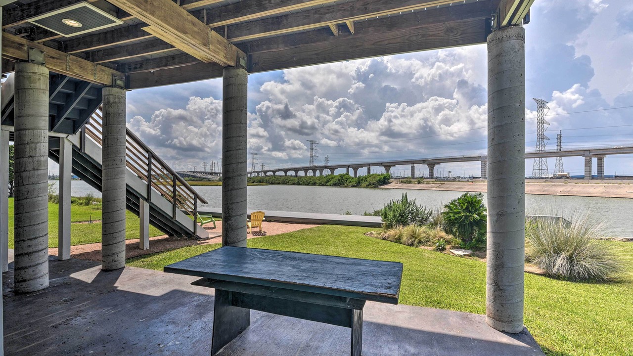 Photo of Patio Balcony in El Lago