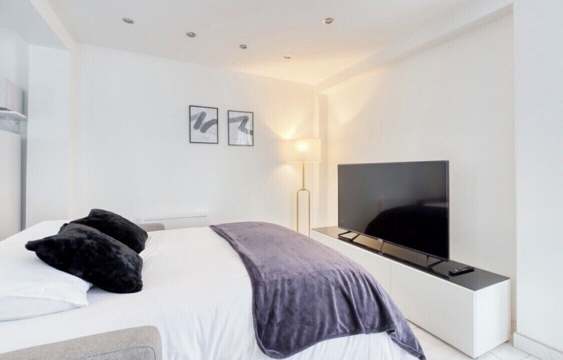 Photo of Bedroom in Milly-la-Foret