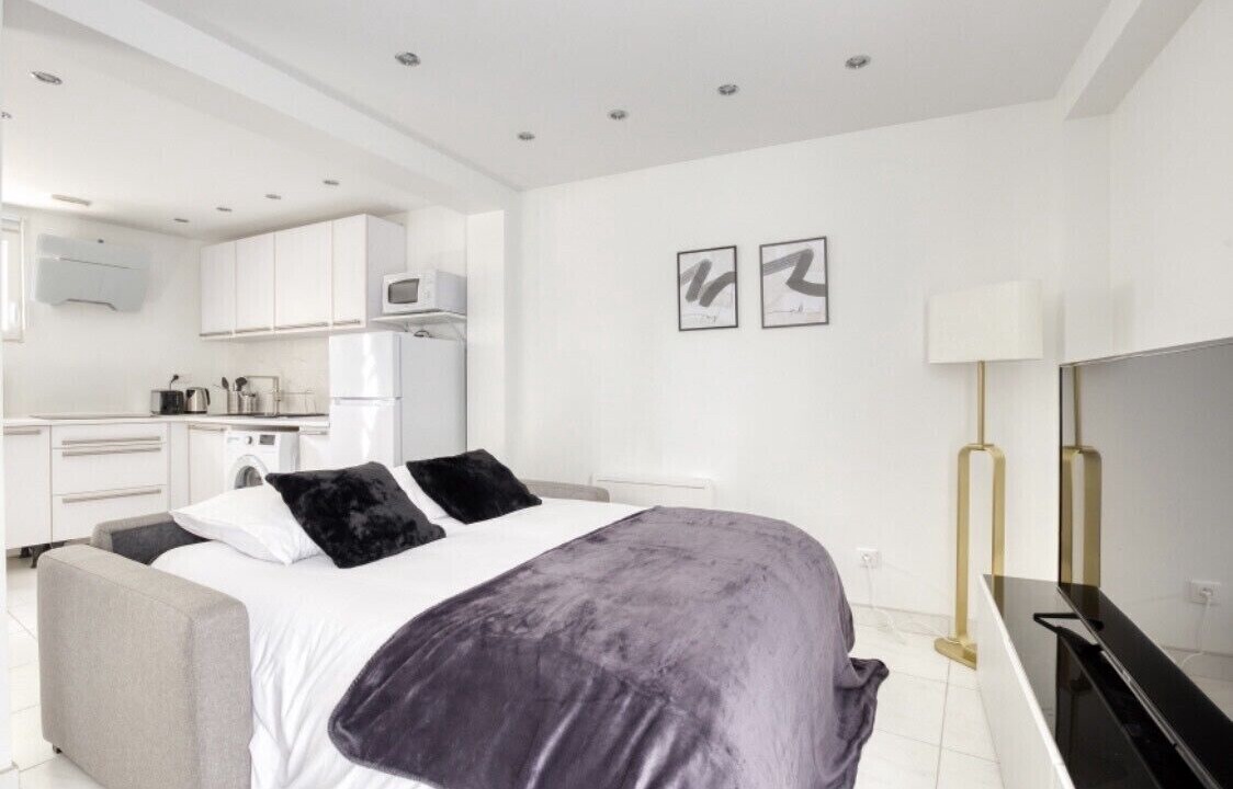 Photo of Bedroom in Milly-la-Foret