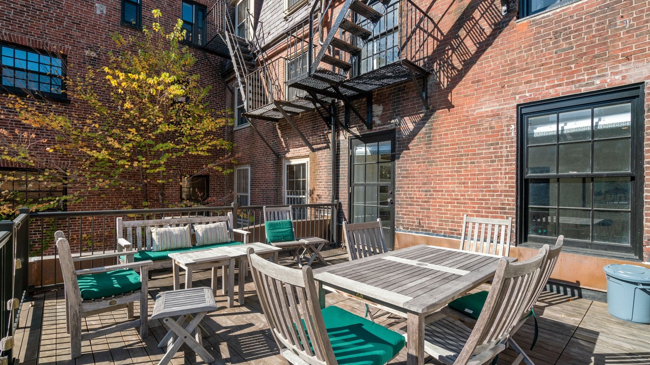 Photo of Outdoor in Beacon Hill