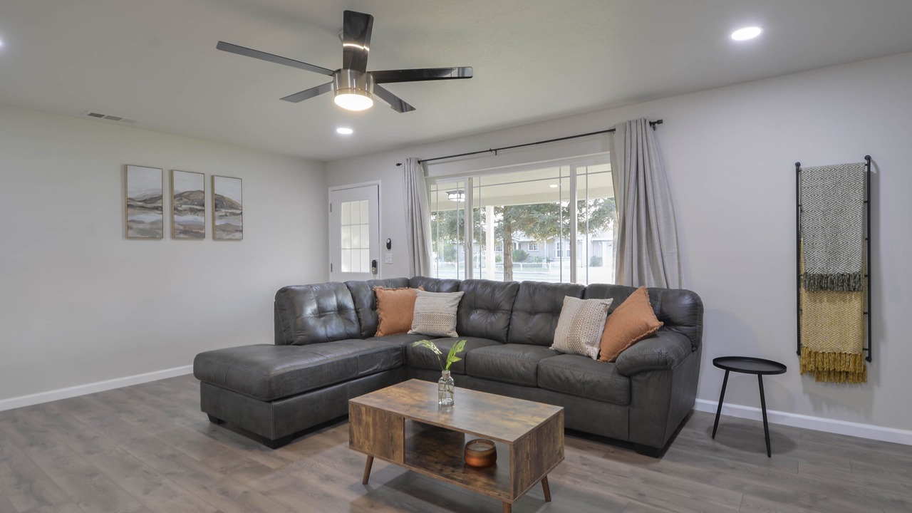 Photo of Livingroom in Turlock