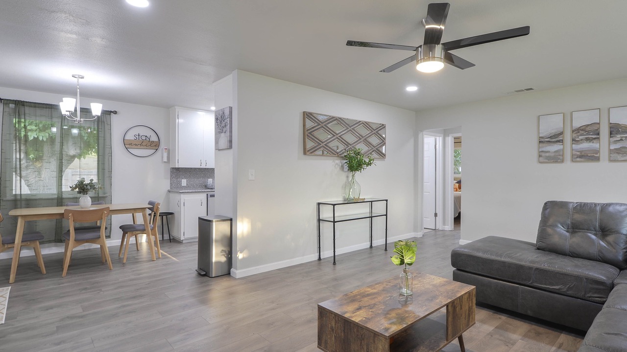 Photo of Livingroom in Turlock