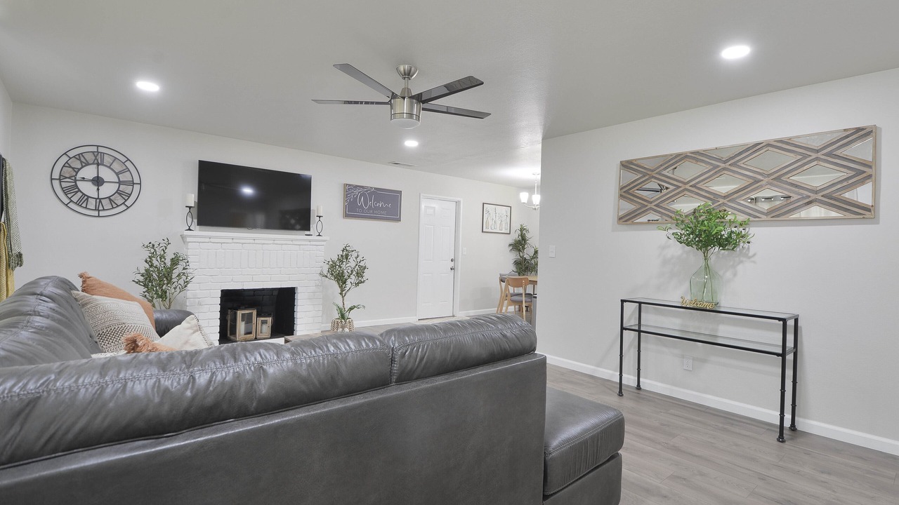 Photo of Livingroom in Turlock