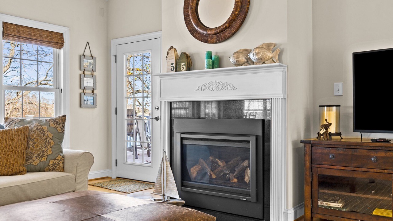 Photo of Livingroom in Louisa