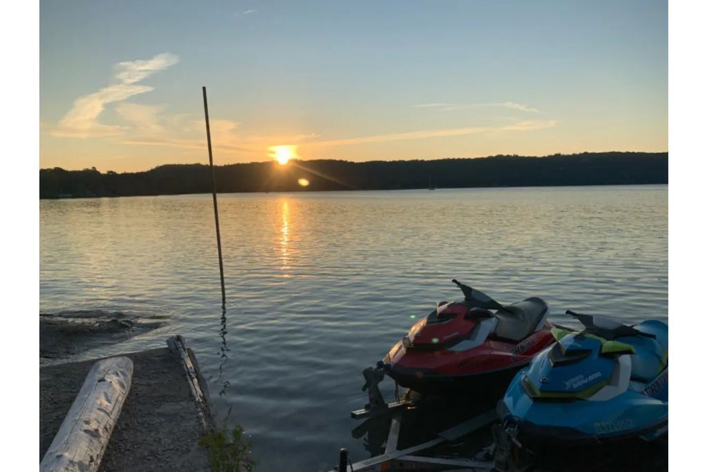 Photo of Others in Hope Bay