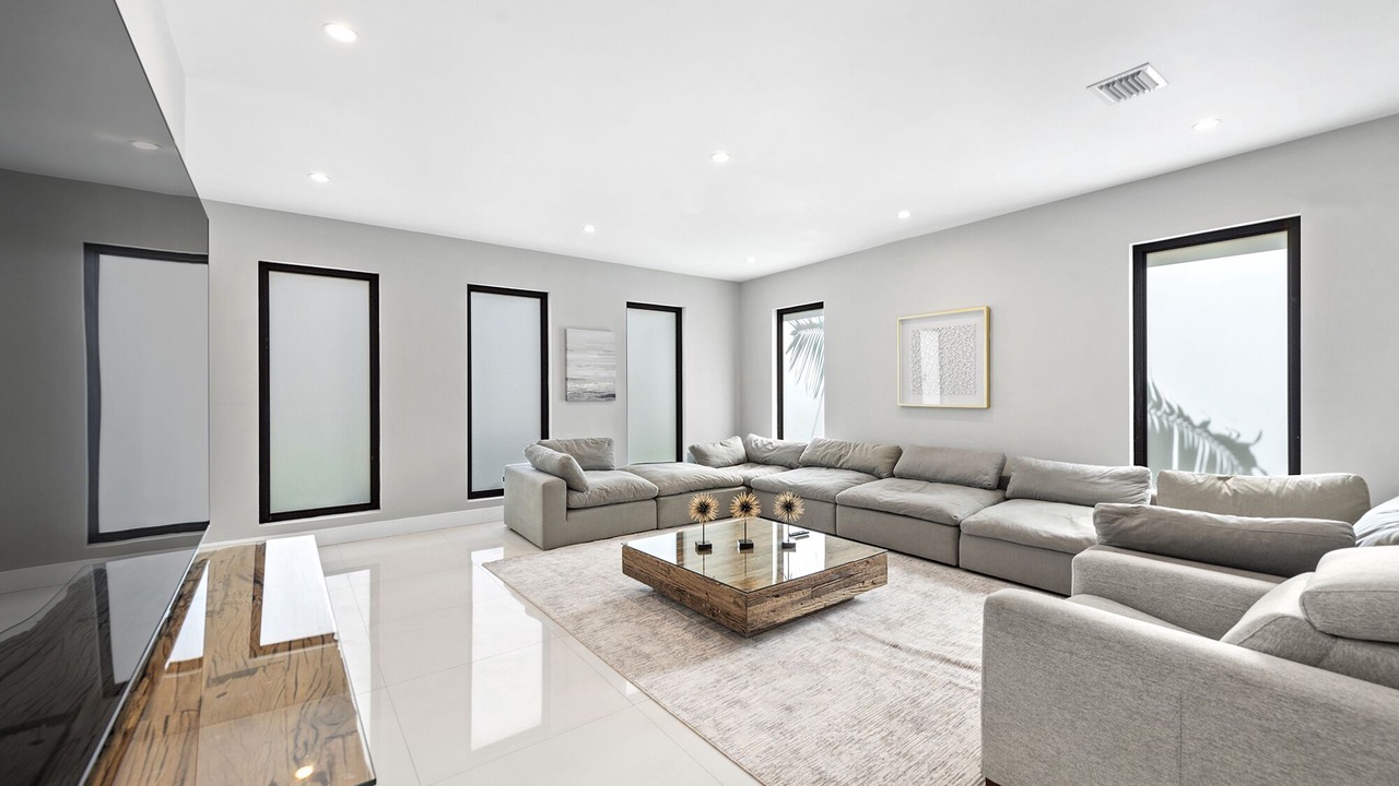 Photo of Livingroom in South Miami