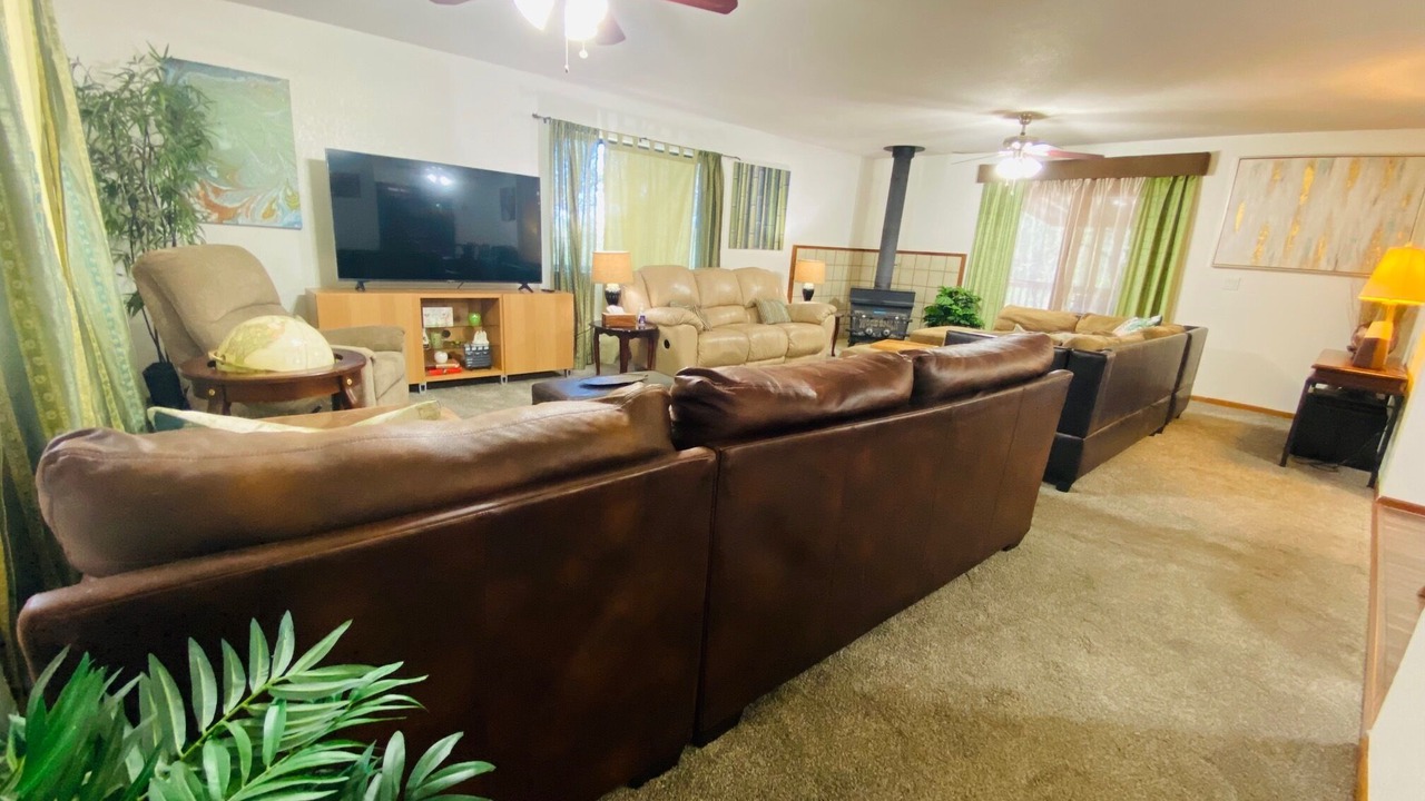 Photo of Livingroom in North Auburn