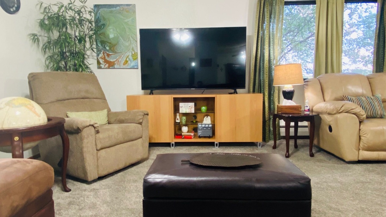 Photo of Livingroom in North Auburn