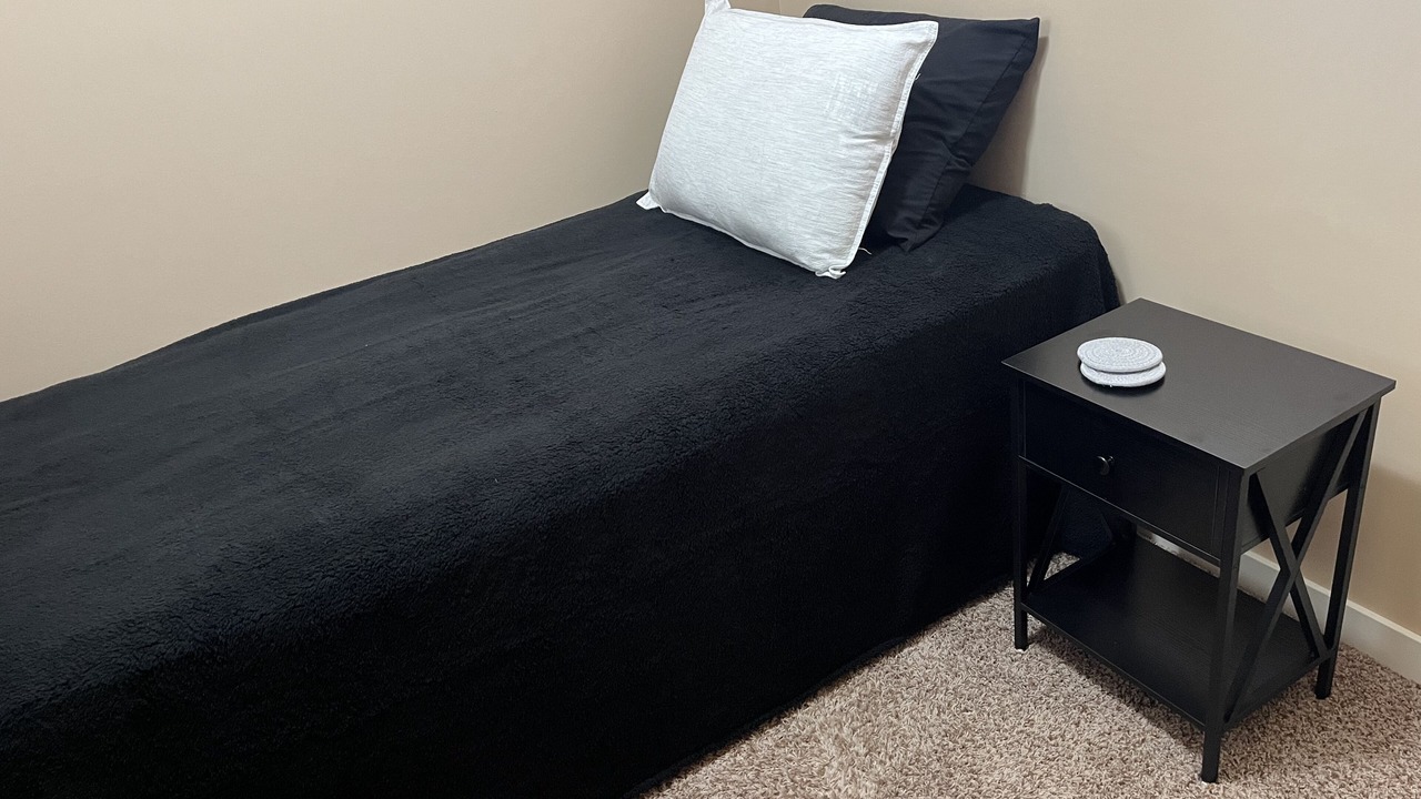 Photo of Bedroom in Near South