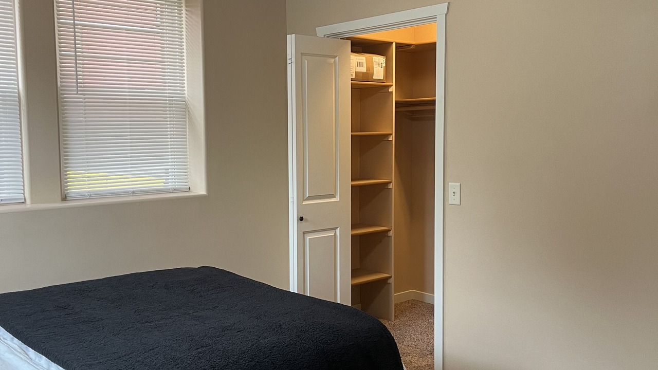 Photo of Bedroom in Near South