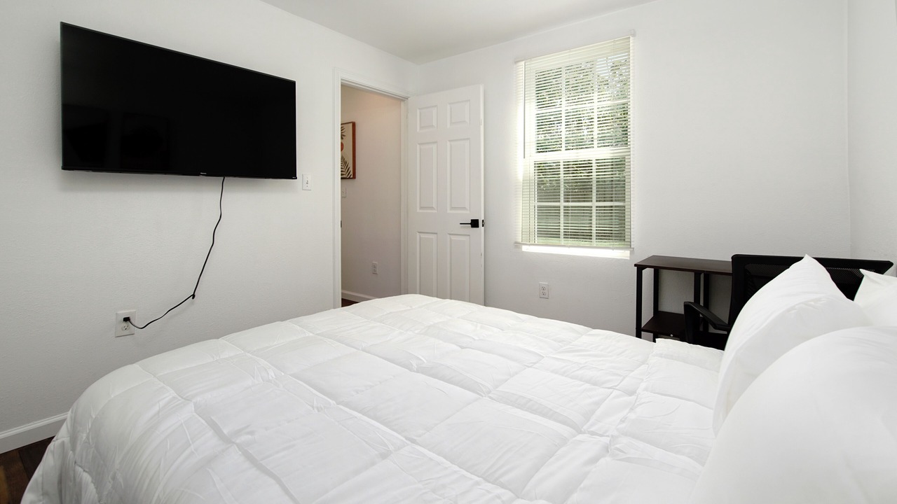 Photo of Bedroom in Cedar Crest