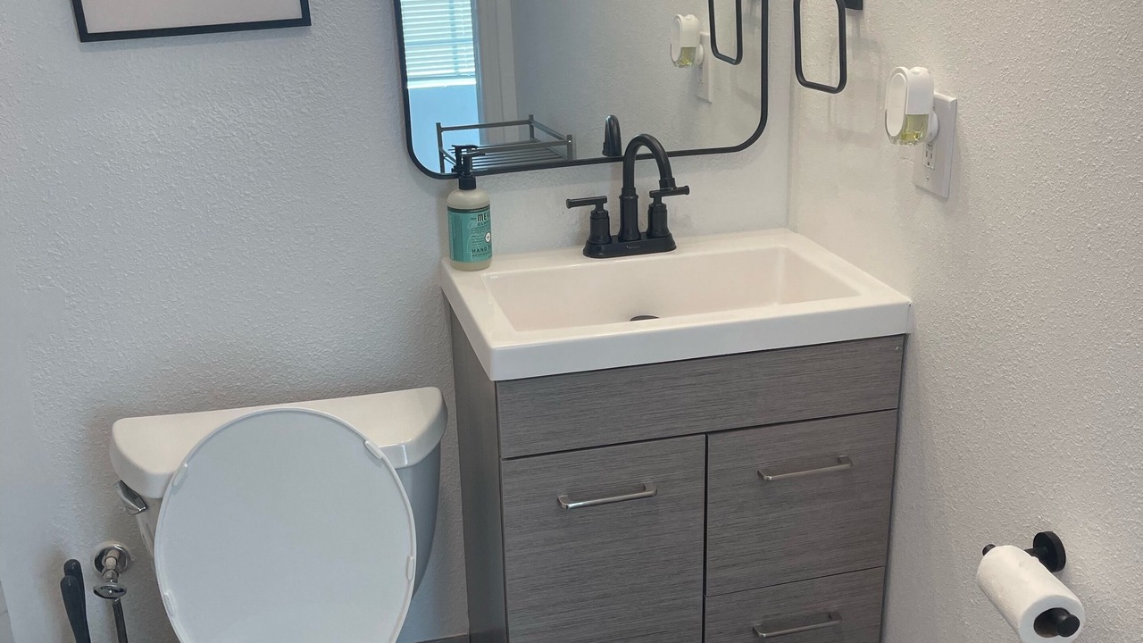 Photo of Bathroom in Cedar Crest