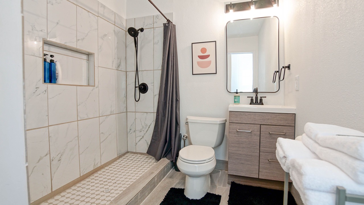 Photo of Bathroom in Cedar Crest