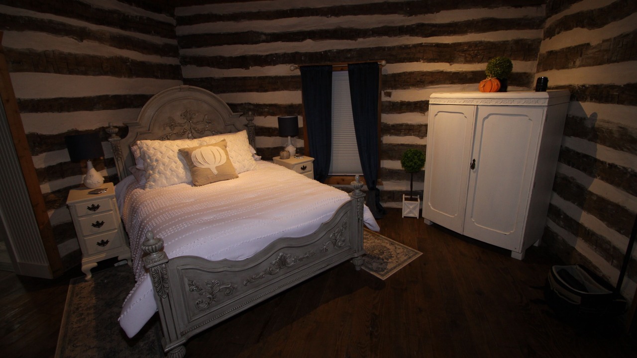 Photo of Bedroom in Glen Rose