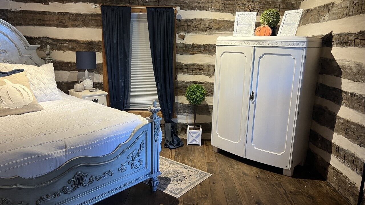 Photo of Bedroom in Glen Rose