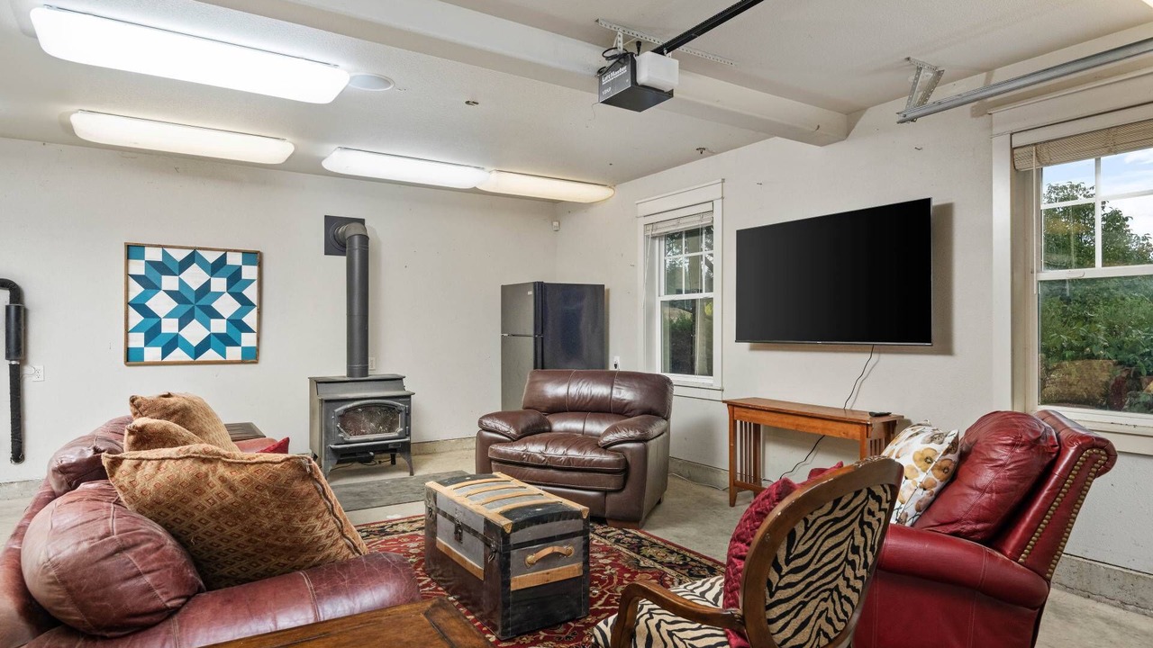 Photo of Livingroom in Helvetia