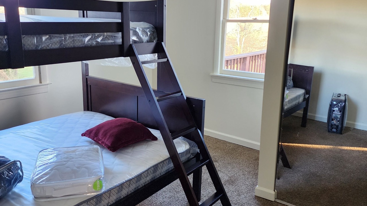 Photo of Bedroom in Axton