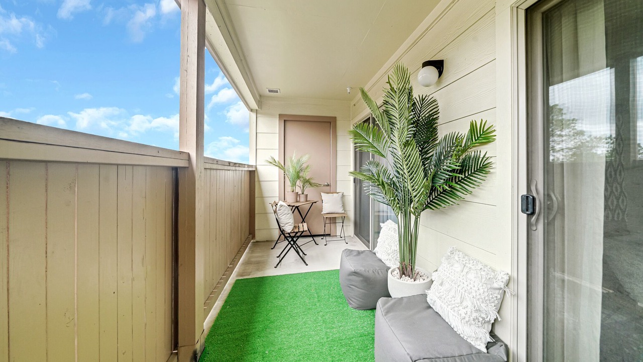 Photo of Patio Balcony in South Main