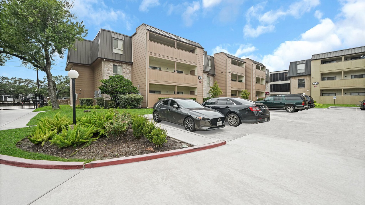 Photo of Outdoor in South Main