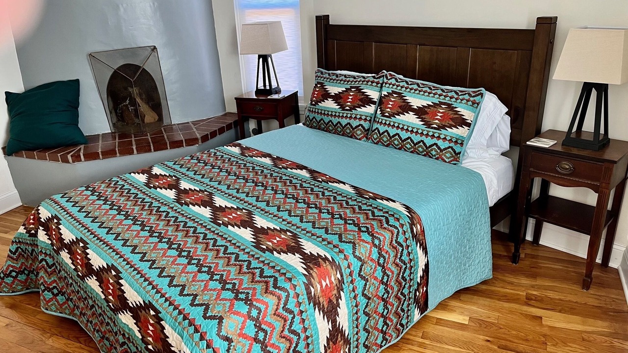 Photo of Bedroom in Summit Park