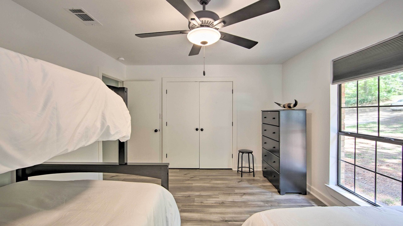 Photo of Bedroom in Flint